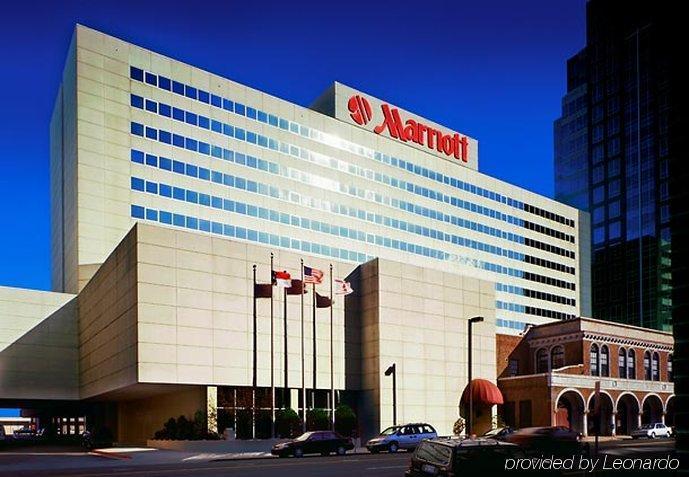 แมริออท กรีนส์โบโร ดาวน์ทาวน์ Hotel ภายนอก รูปภาพ